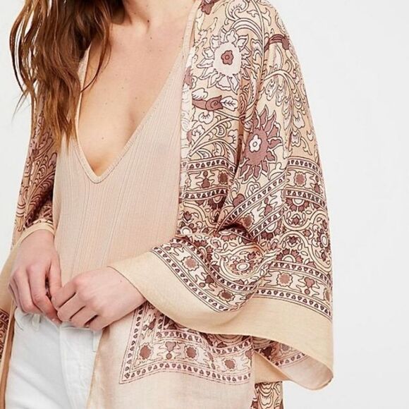 Free People Magic Dance Kimono Latte Combo One Size - Picture 2 of 10